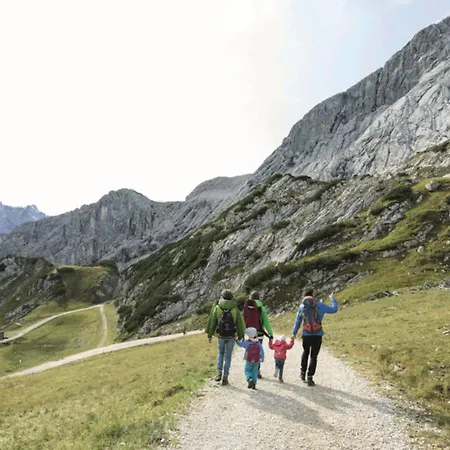 Zentrale In Mit Zugspitzblick Διαμέρισμα